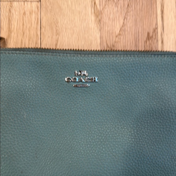 Coach Double Zip Leather Wristlet Mint Green - Picture 2 of 11